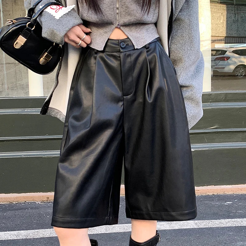 Autumn Winter Vintage Black PU Leather Women's Wide Leg Half Pants Pockets Button High Waist Casual Loose Shorts Female 2025 New