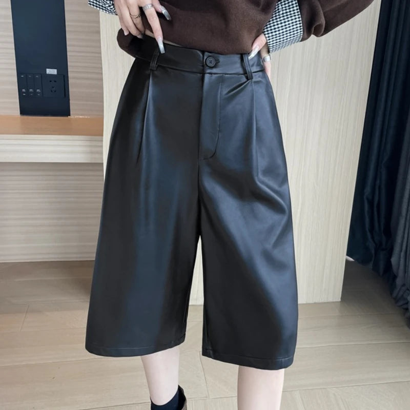Autumn Winter High Waist Vintage Black PU Leather Women's Shorts 2025 New Single Button Casual Loose Wide Leg Short Pant Female